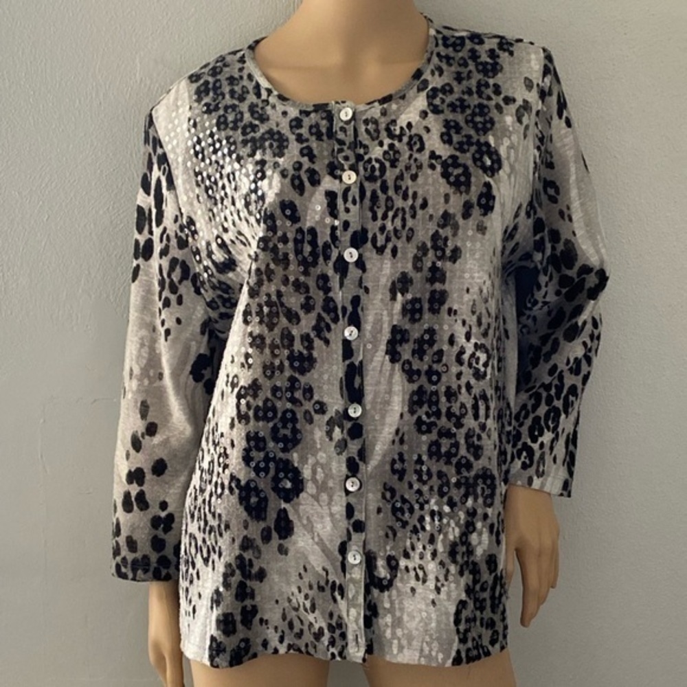 Alfred Dunner leopard print sequined front size L top blouse